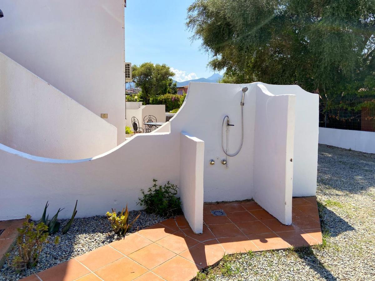 Appartamenti Residenziali Bonsai San Teodoro  Bagian luar foto